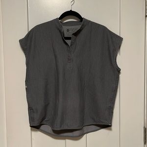 Figs Rafeala graphite scrub top